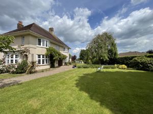 Photo 37- click for photo gallery